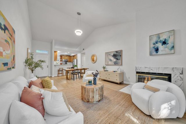 1654 Parkview Green Circle, San Jose, CA 95131