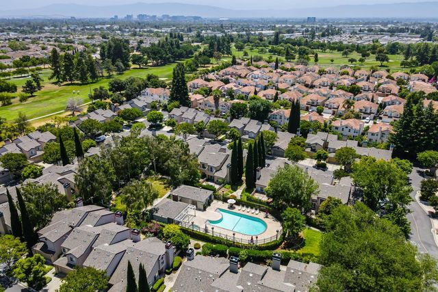 1654 Parkview Green Circle, San Jose, CA 95131