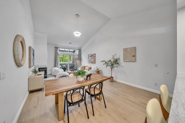 1654 Parkview Green Circle, San Jose, CA 95131