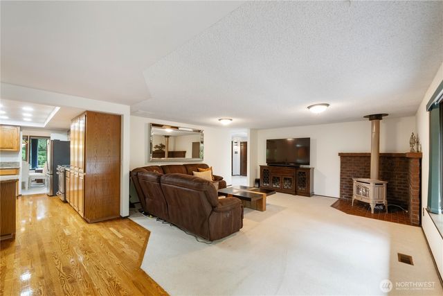 36607 9th Avenue SW, Federal Way, WA 98023