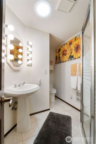 36607 9th Avenue SW, Federal Way, WA 98023