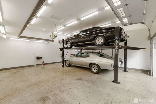 36607 9th Avenue SW, Federal Way, WA 98023