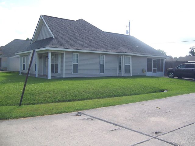 300 Jennifer St, Gray, LA 70359