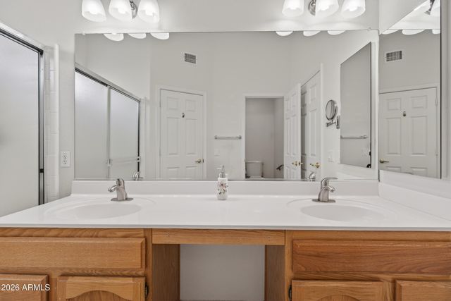 24939 S LAKEWOOD Drive, Sun Lakes, AZ 85248