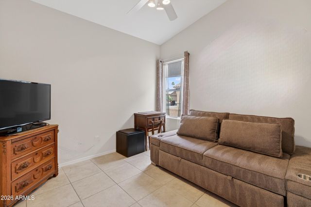 24939 S LAKEWOOD Drive, Sun Lakes, AZ 85248