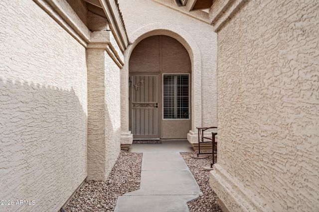 24939 S LAKEWOOD Drive, Sun Lakes, AZ 85248