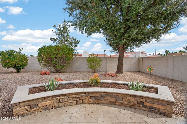 24939 S LAKEWOOD Drive, Sun Lakes, AZ 85248