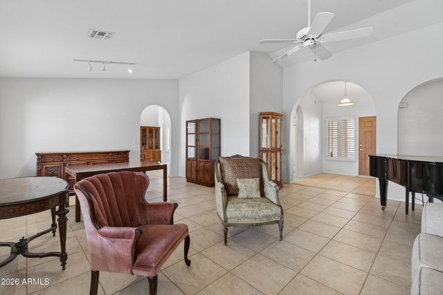 24939 S LAKEWOOD Drive, Sun Lakes, AZ 85248