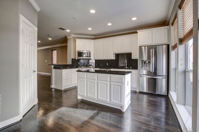 3435 Howell Street, Dallas, TX 75204