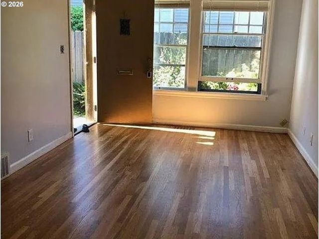 2475 Nw RALEIGH St, Portland, OR 97210