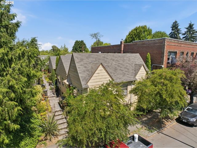 2475 Nw RALEIGH St, Portland, OR 97210