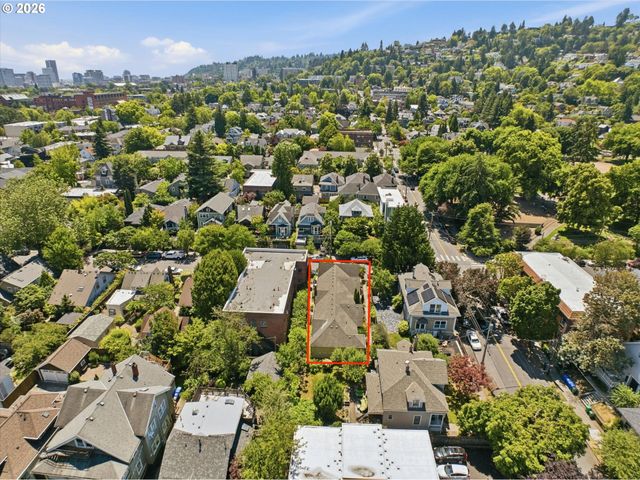 2475 Nw RALEIGH St, Portland, OR 97210