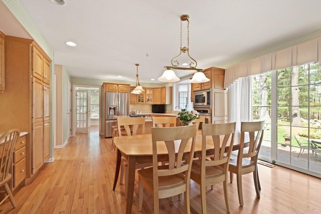 6 Barn Lane, Westford, MA 01886