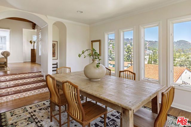 3700 Arbolada Road, Los Angeles, CA 90027
