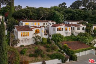 3700 Arbolada Road, Los Angeles, CA 90027