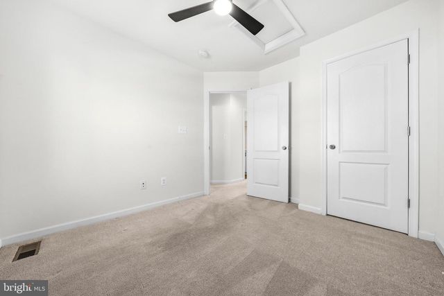 24 ORCHARD GREEN DR, Charles Town, WV 25414