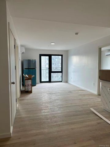 70-33 Queens Boulevard 7E, Woodside, NY 11377