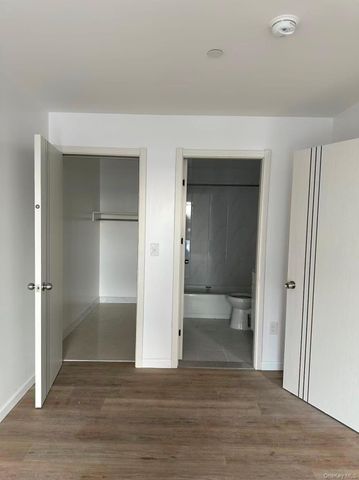 70-33 Queens Boulevard 7E, Woodside, NY 11377