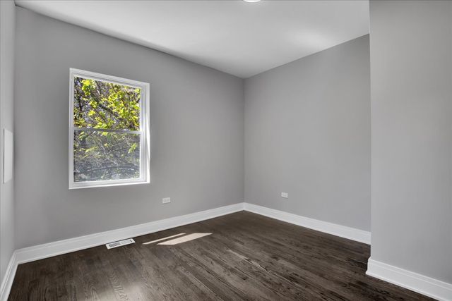 735 E 105th Street, Chicago, IL 60628