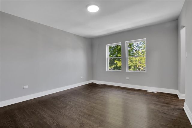 735 E 105th Street, Chicago, IL 60628