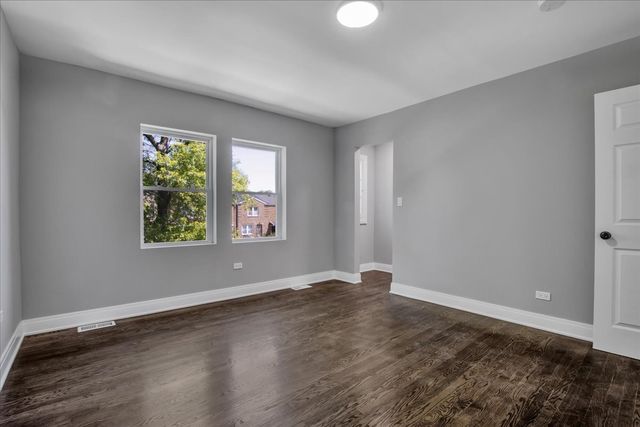 735 E 105th Street, Chicago, IL 60628
