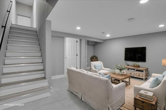 735 E 105th Street, Chicago, IL 60628
