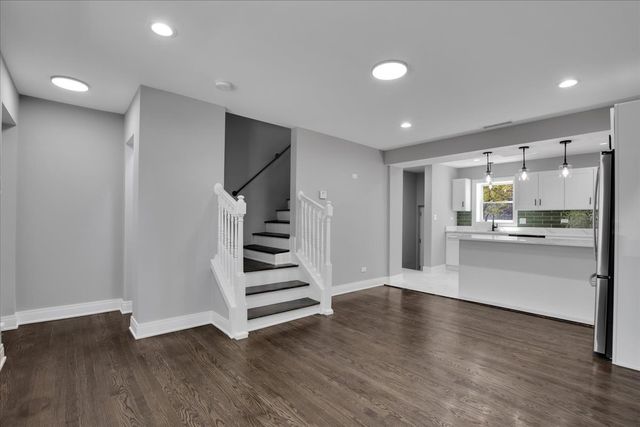 735 E 105th Street, Chicago, IL 60628