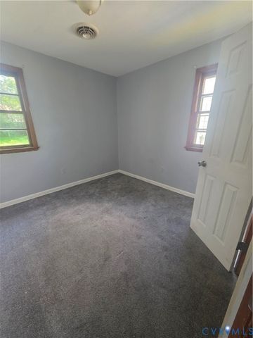 1308 Roanoke Ave, Hopewell, VA 23860