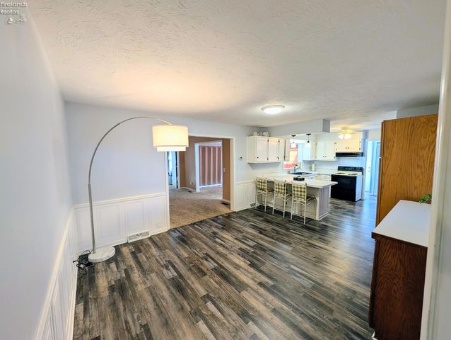 5420 Schenk Road, Sandusky, OH 44870