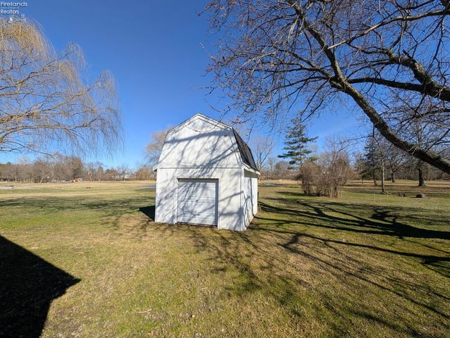 5420 Schenk Road, Sandusky, OH 44870