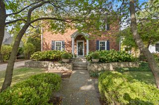 1205 S 4th Street, St. Charles, IL 60174