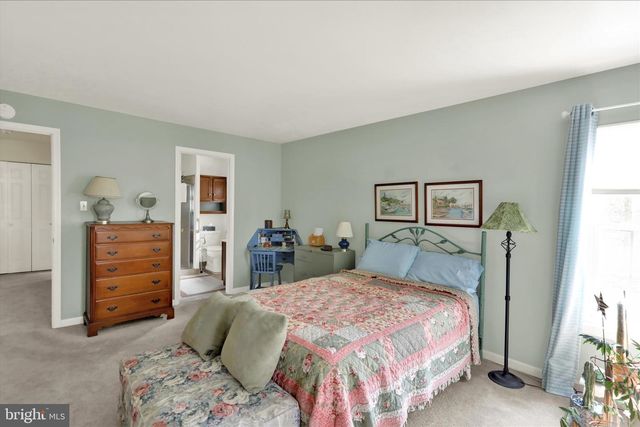 102 VALLEY GREENE CIR, Reading, PA 19610