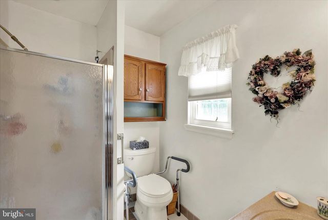 102 VALLEY GREENE CIR, Reading, PA 19610