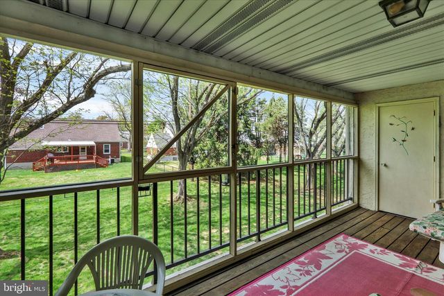 102 VALLEY GREENE CIR, Reading, PA 19610