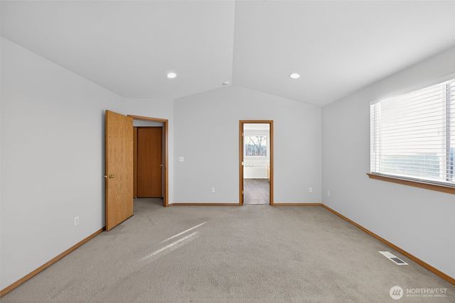 2103 NE 6th Cir, Renton, WA 98056