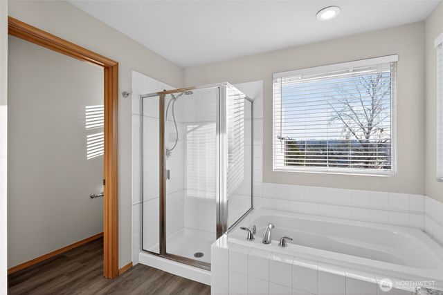 2103 NE 6th Cir, Renton, WA 98056