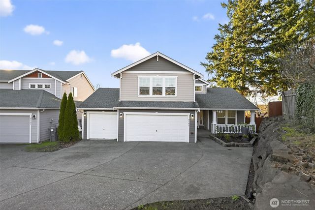 2103 NE 6th Cir, Renton, WA 98056