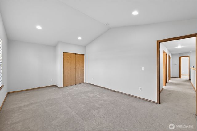 2103 NE 6th Cir, Renton, WA 98056