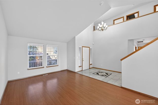 2103 NE 6th Cir, Renton, WA 98056