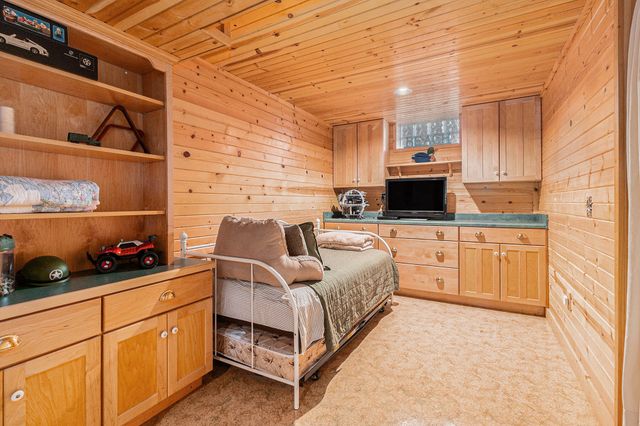 6655 W Nurnberg Road, Free Soil, MI 49411