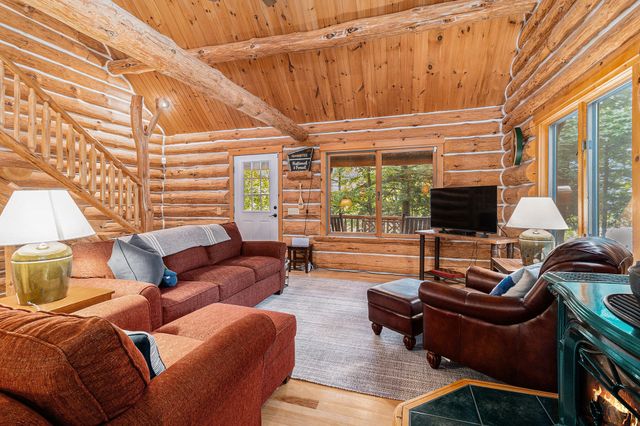 6655 W Nurnberg Road, Free Soil, MI 49411