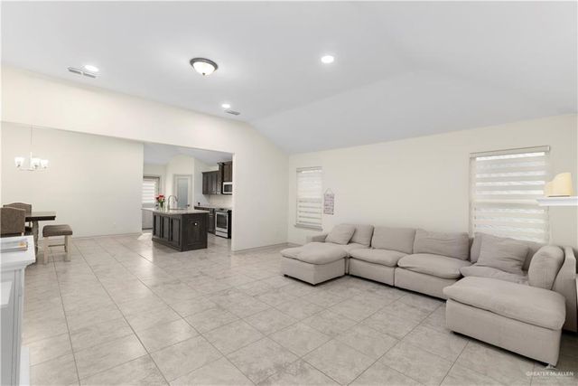 400 Choke Canyon Street, Edinburg, TX 78541