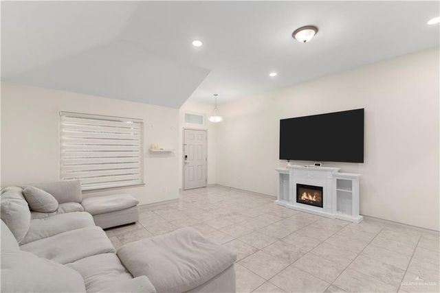 400 Choke Canyon Street, Edinburg, TX 78541