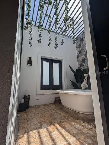 259 & 261 CALLE DE SAN SEBASTIAN, San Juan, PR 00901