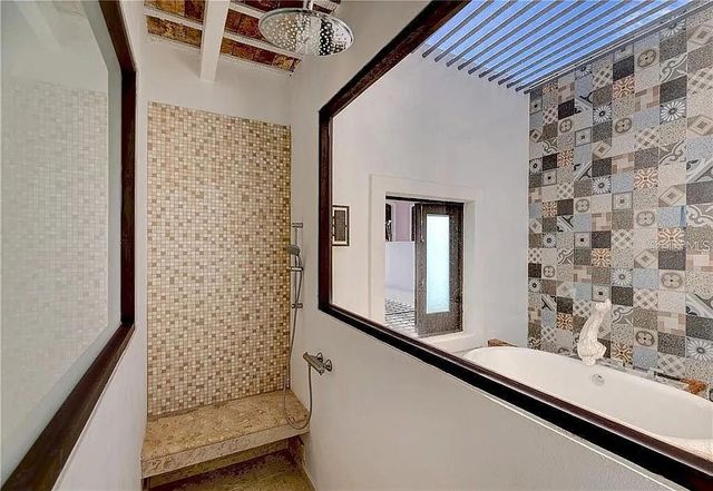259 & 261 CALLE DE SAN SEBASTIAN, San Juan, PR 00901