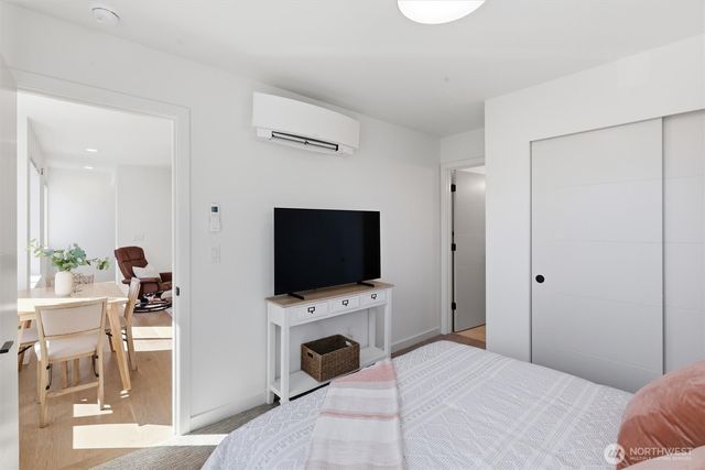 8332 26th Avenue NW, Seattle, WA 98117