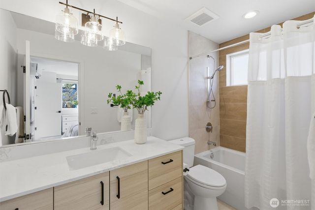 8332 26th Avenue NW, Seattle, WA 98117