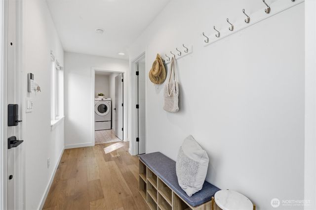 8332 26th Avenue NW, Seattle, WA 98117