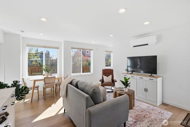 8332 26th Avenue NW, Seattle, WA 98117