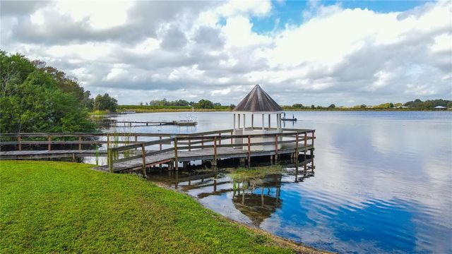 1040 S BUENA VISTA DRIVE 1040, Lake Alfred, FL 33850